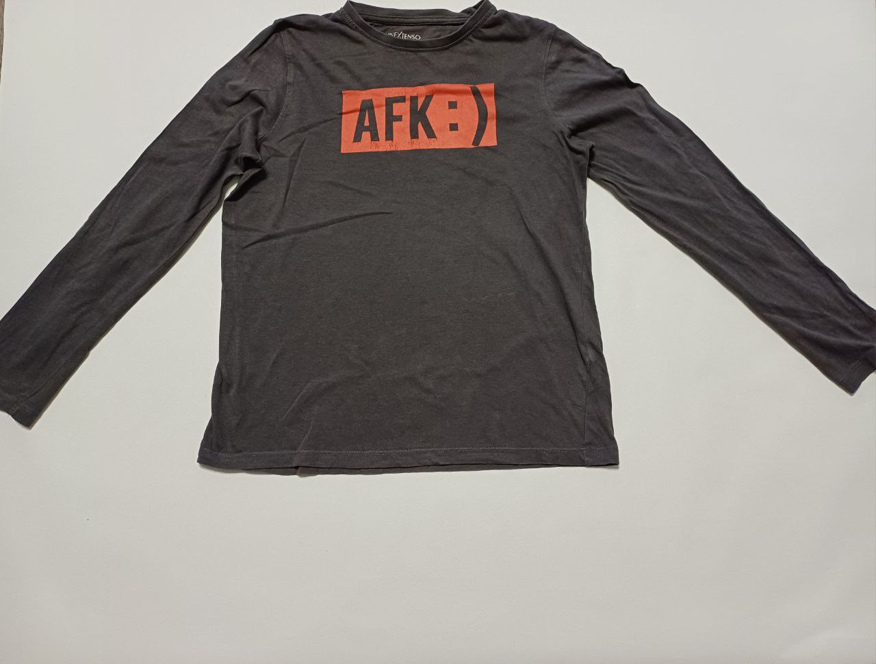 Лонгслив серого цвета 12 лет