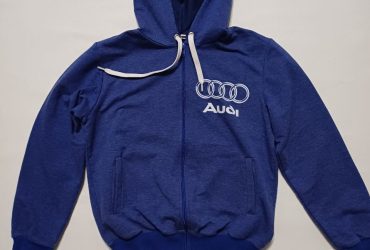 Спортивная мастерка синего цвета