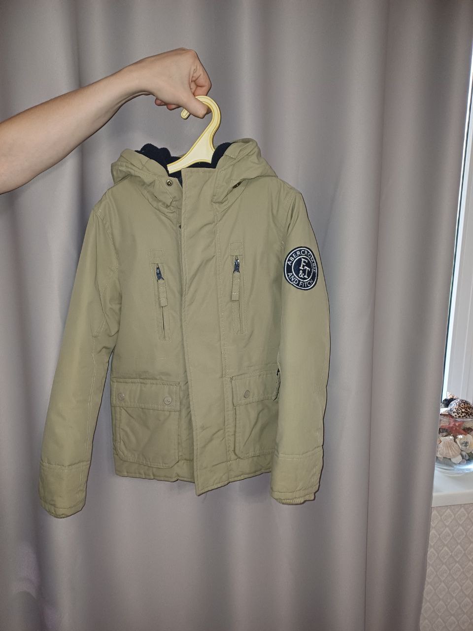 Парка зимняя на мальчика 8/9 лет