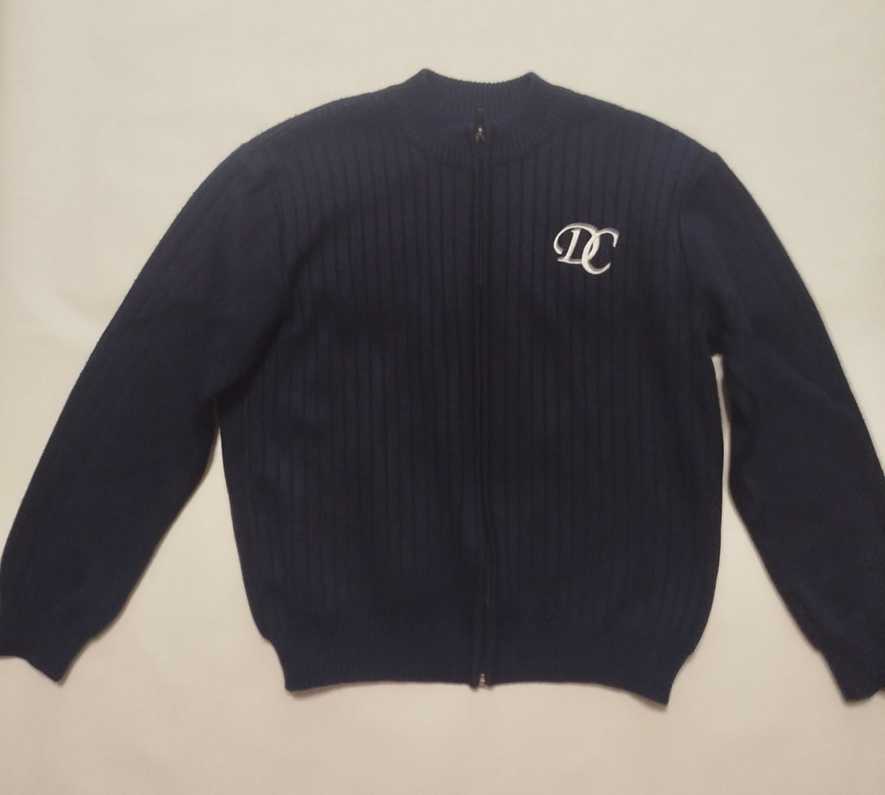 Кофта синего цвета на замке и жилет  8-9 лет