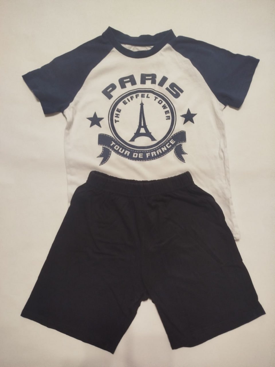 Футболка и шорты  фирмы Глория джинс