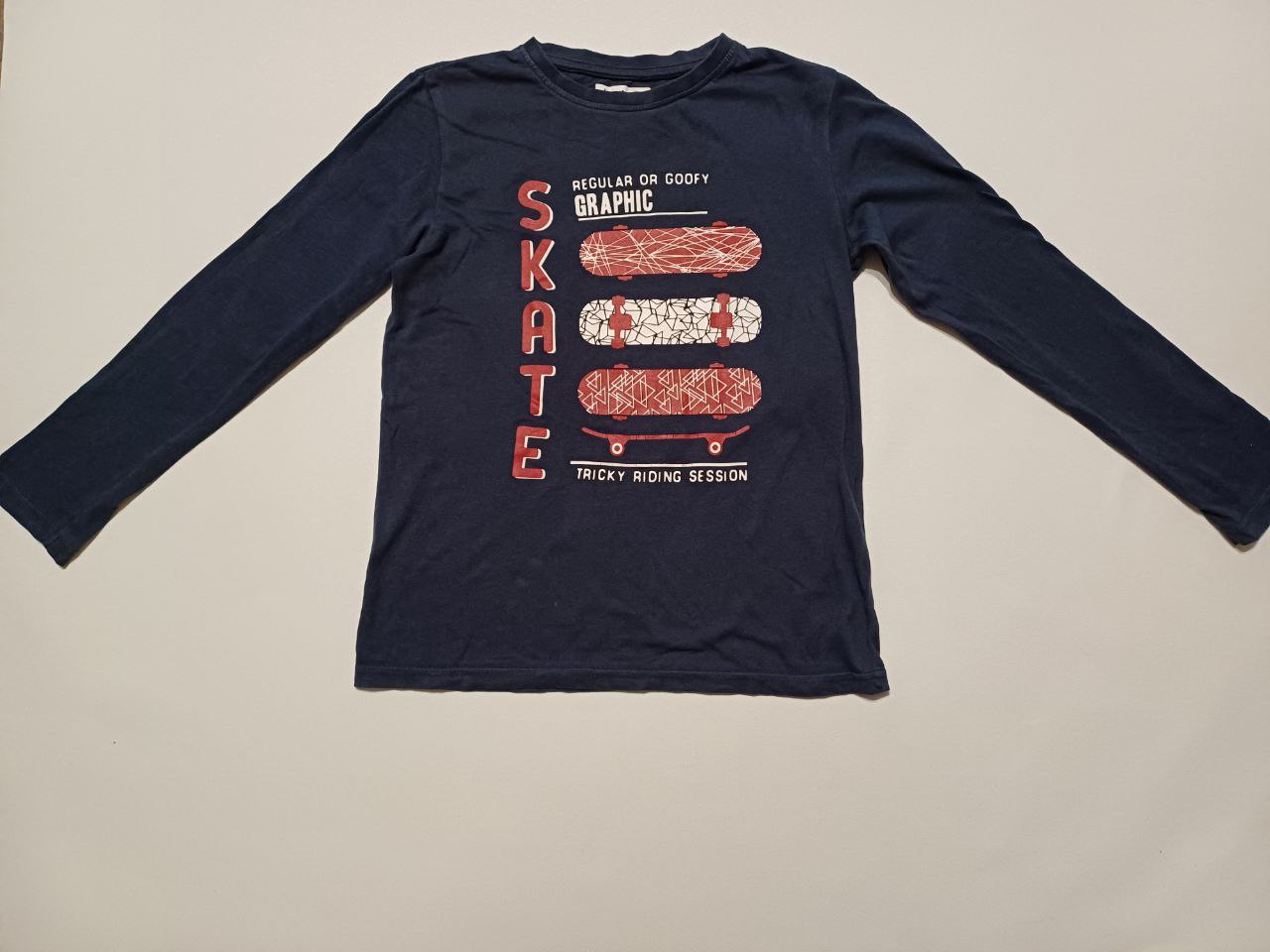 Лонгслив синего цвета 10 лет