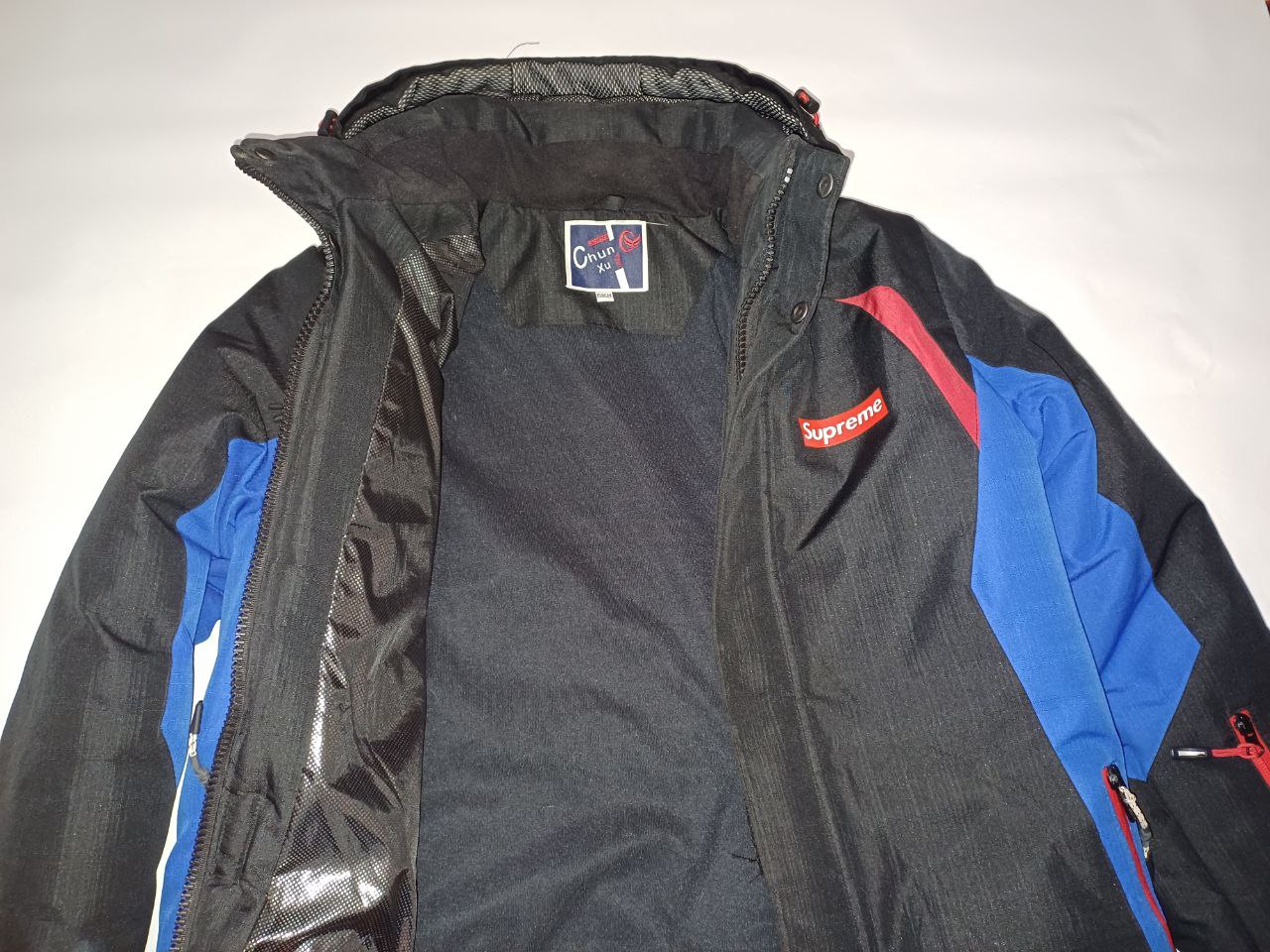 Зимняя куртка бренда Supreme рост 158 см