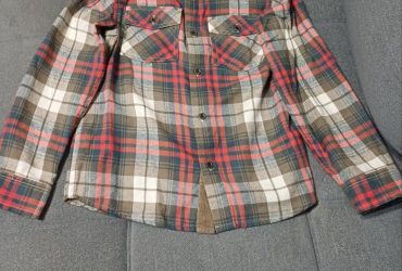 Рубашка в клетку фирмы Мазекеа